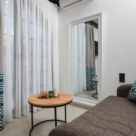 Sea View Center 리메나스